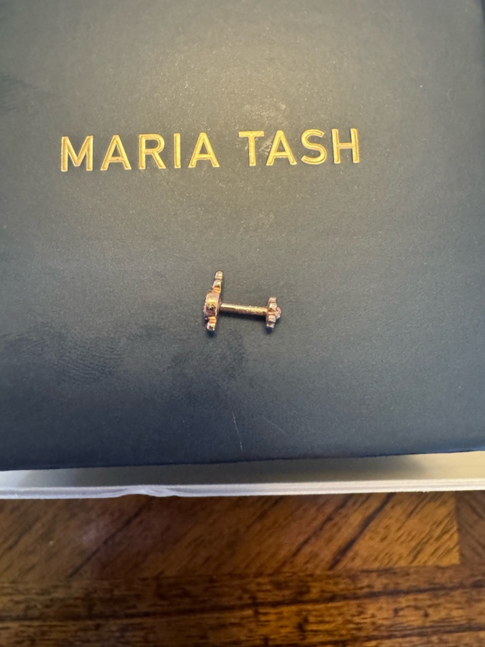 Maria Tash Diamond Four Ball Trinity Threaded flat back stud. - Picture 6 of 8